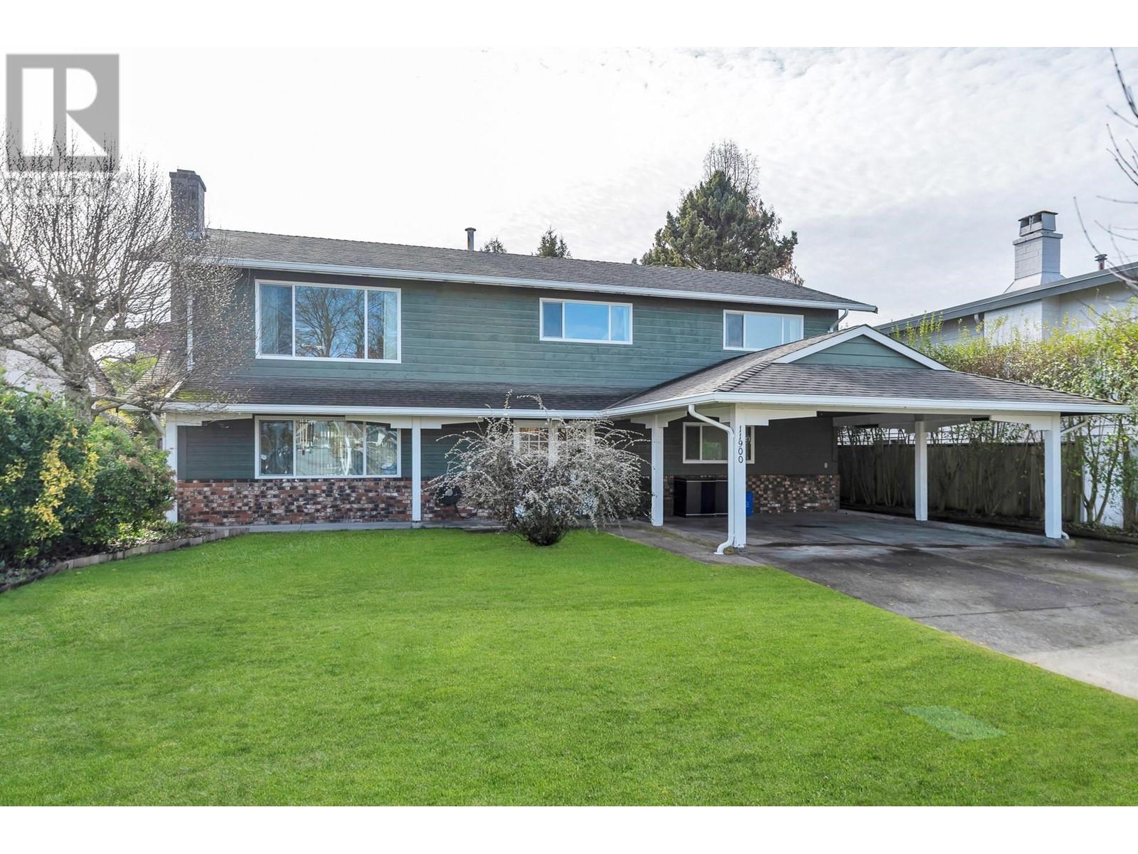 11900 Dewsbury Dr, Richmond, BC V6X 2Y7