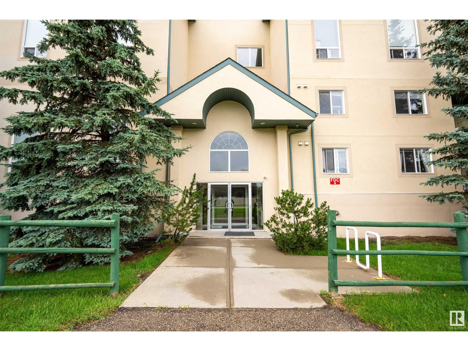 260 Lewis Estates Boulevard Northwest #307, Edmonton, AB T5T 3Y4