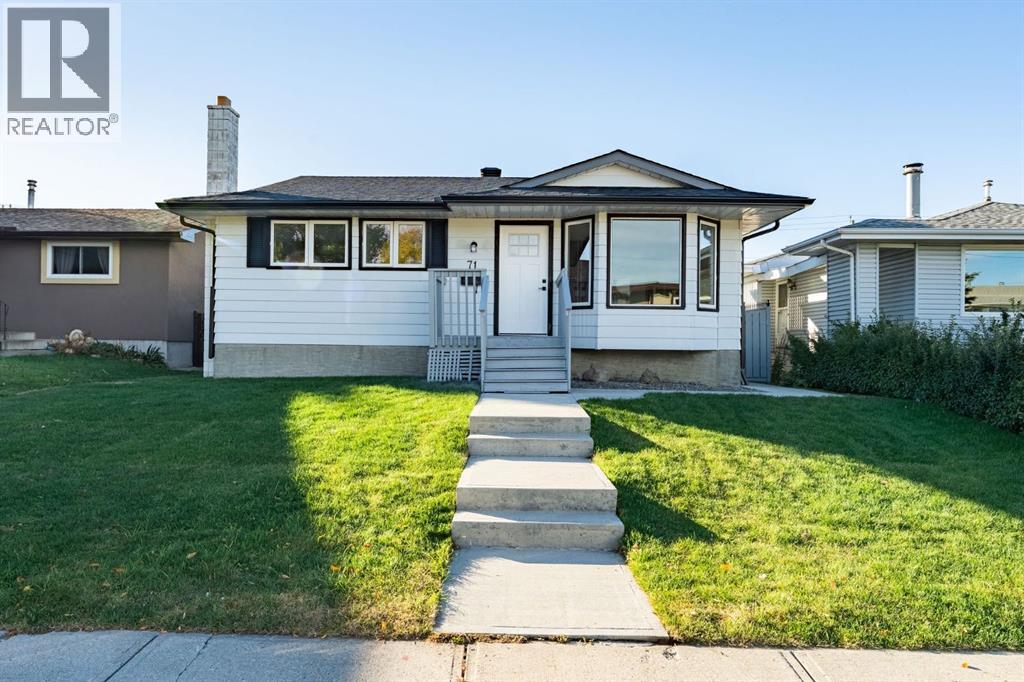 71 Maranda Close NE, Calgary, AB T2A 3E7