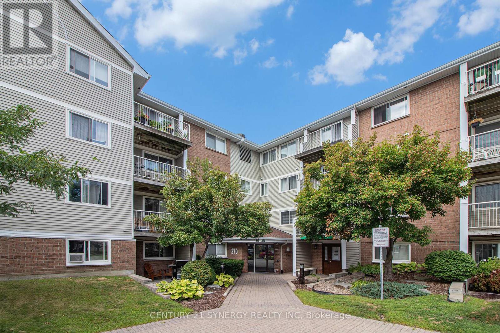204 270 Brittany Dr, Ottawa, ON K1K 4M3