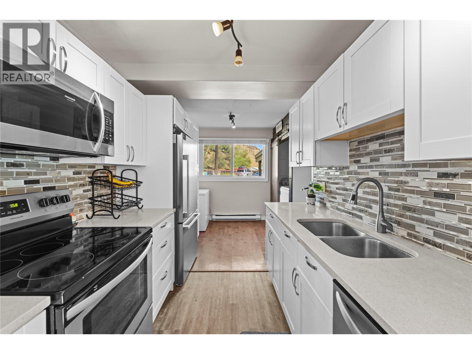 700 Collingwood Drive Unit 4, Kamloops, BC V2B 6B9
