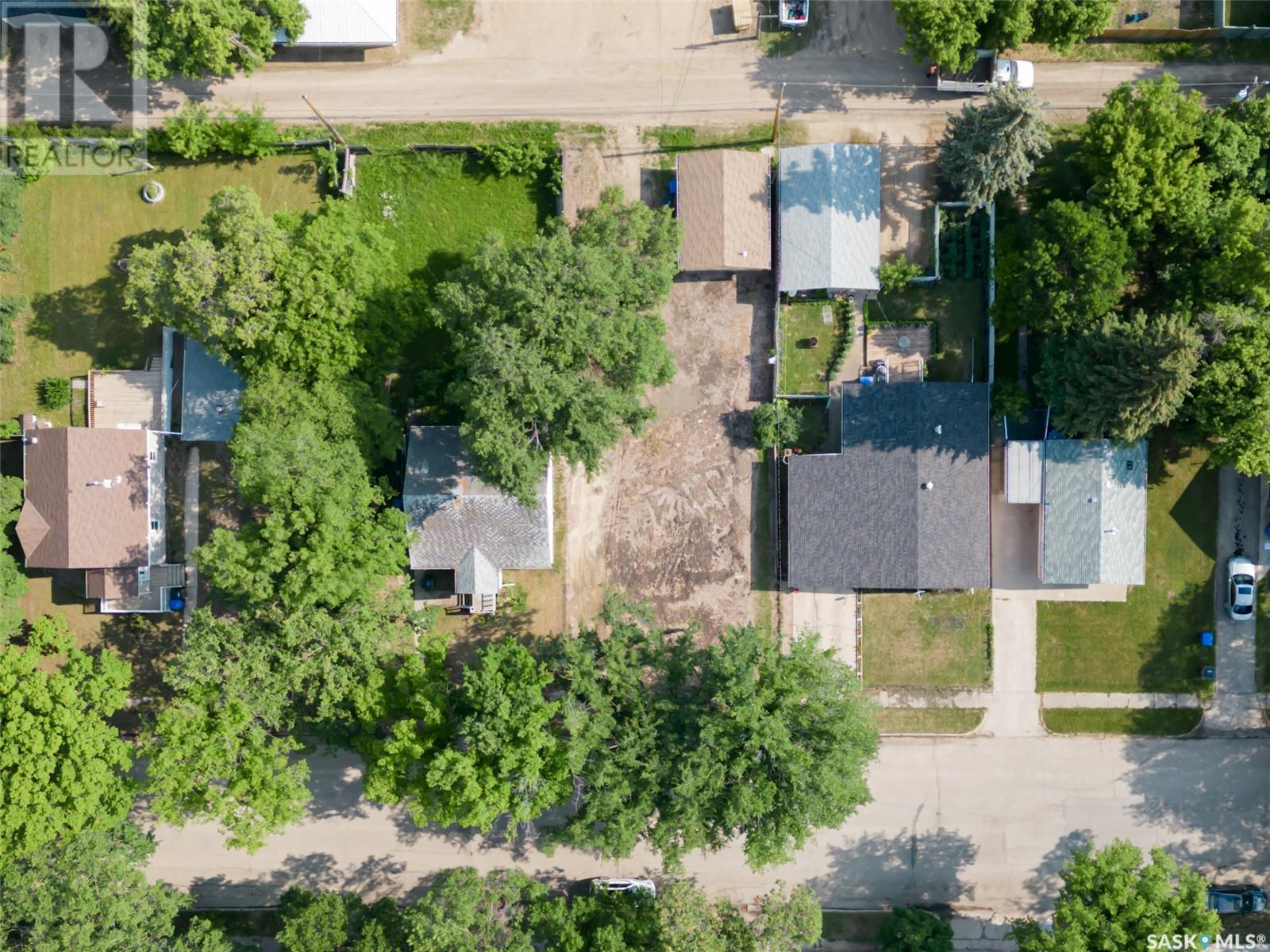 214 Stovel Ave E, Melfort, SK S0E 1A0