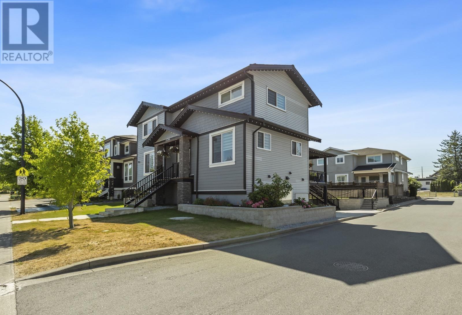 20388 Wicklund Ave, Maple Ridge, BC V2X 2Z5