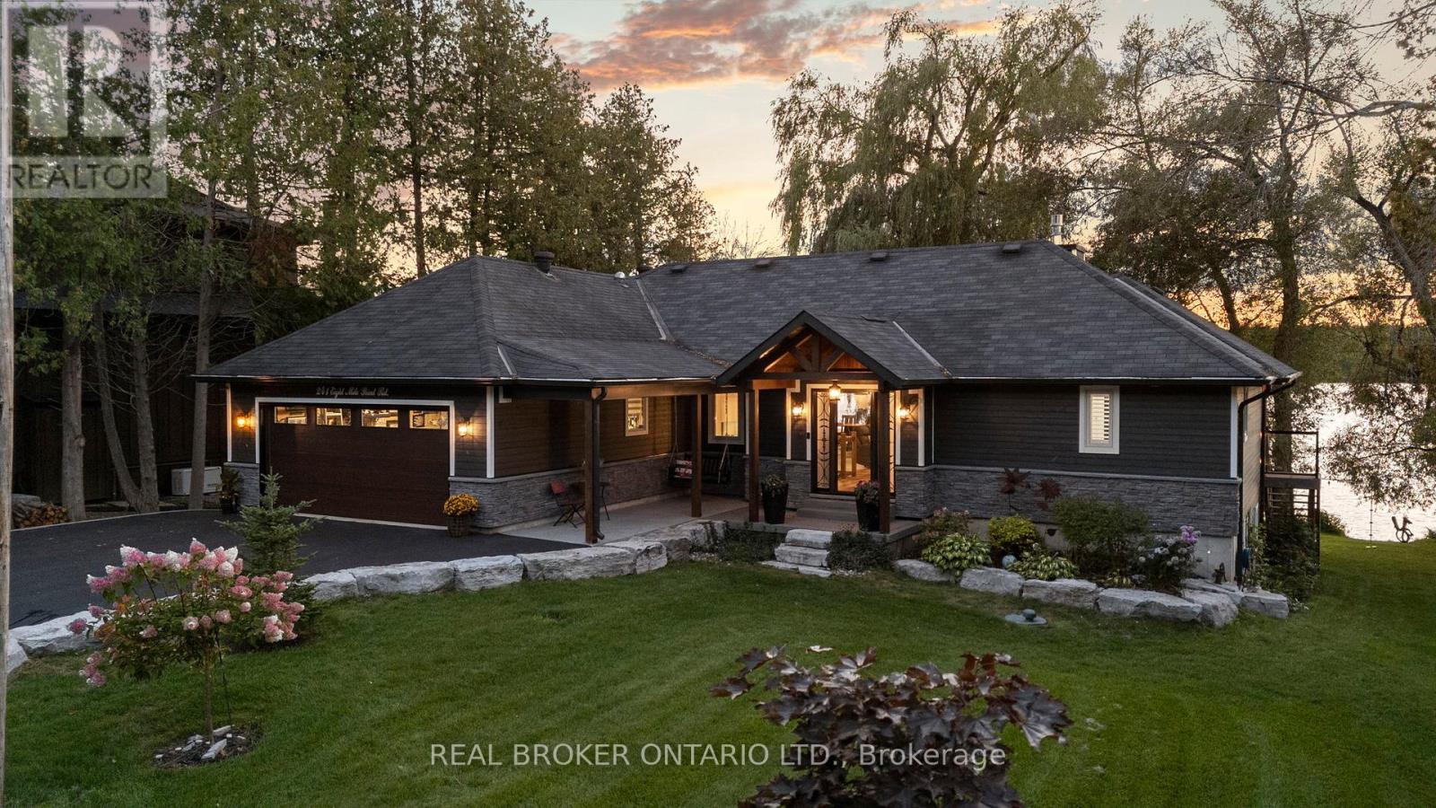 241 Eight Mile Point Rd, Oro-Medonte, ON L0K 2G0