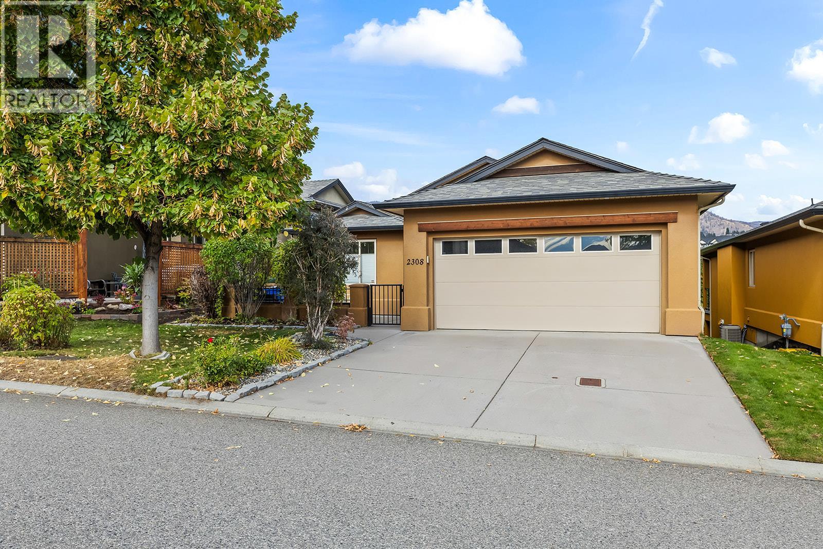 2308 Pine Vista Pl, West Kelowna, BC V4T 2Y1