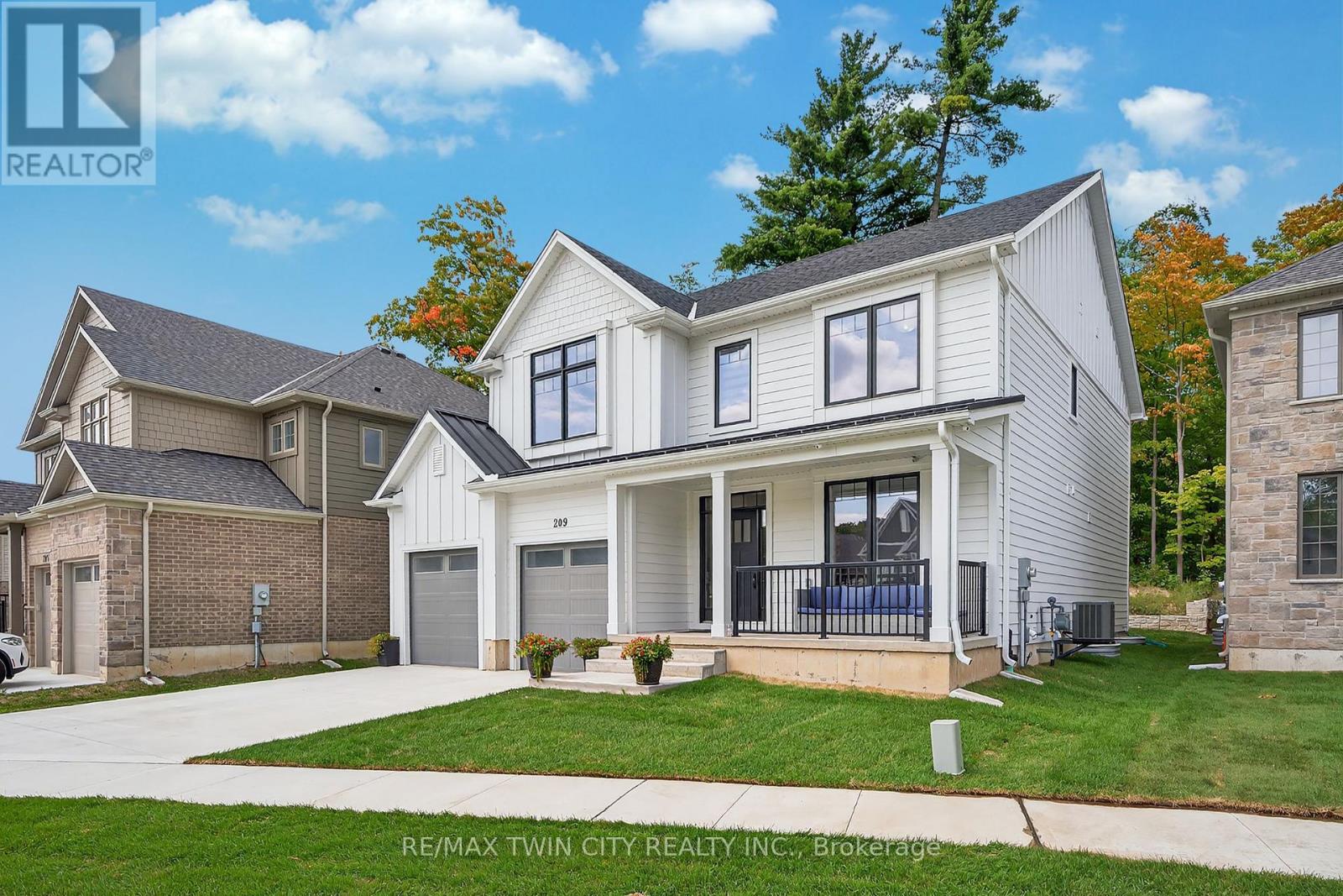 209 Jeffrey Pl, Kitchener, ON N2C 0C2