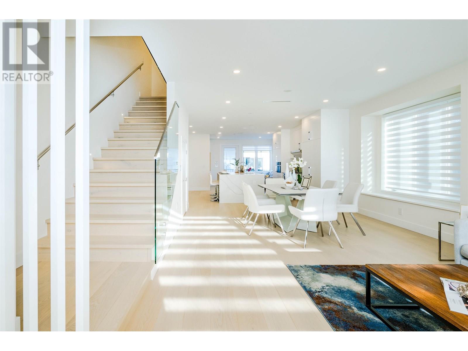 3321 W 37th Ave, Vancouver, BC V6N 3E6
