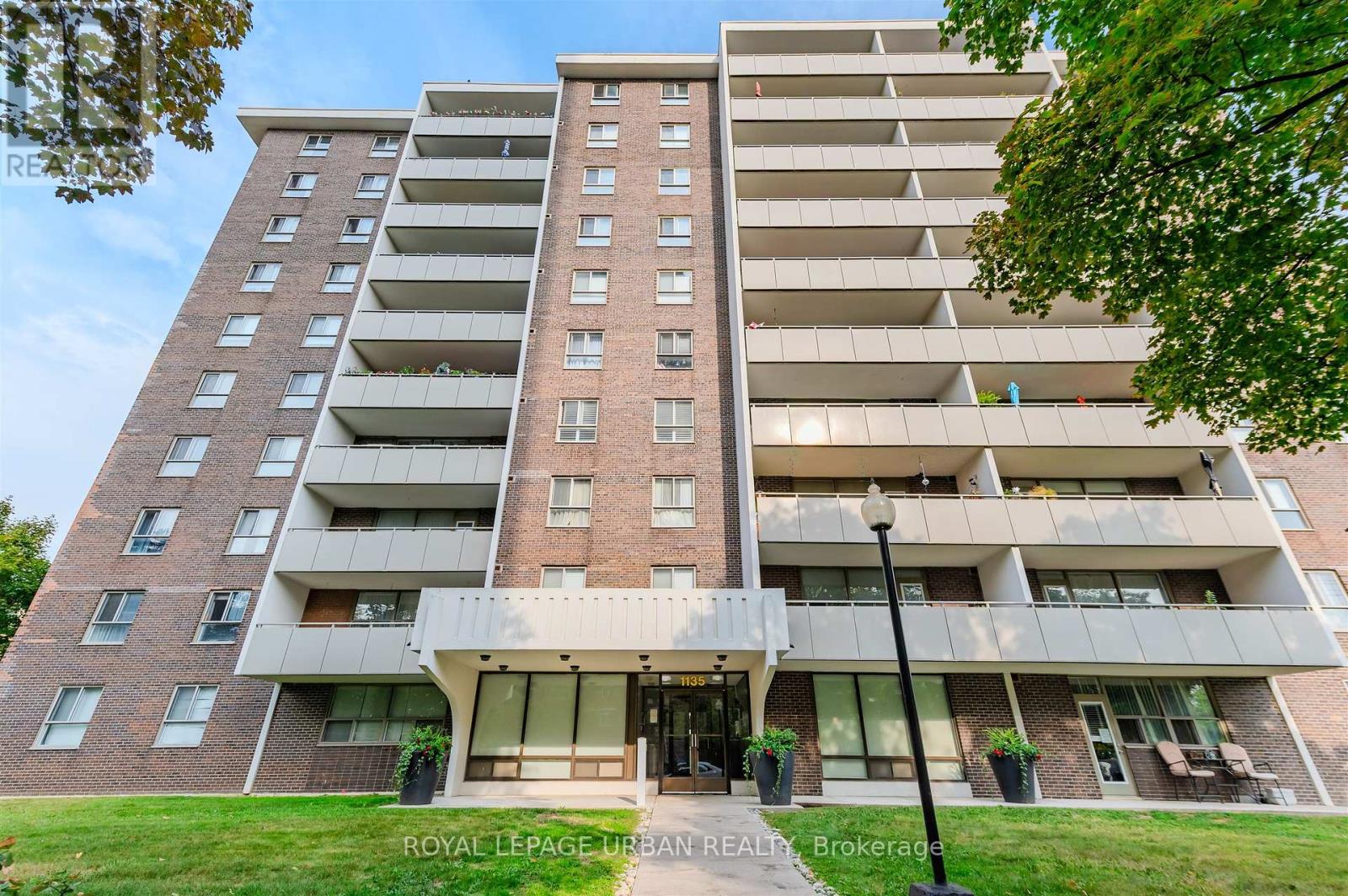 806 1135 Logan Ave, Toronto, ON M4K 3Y2