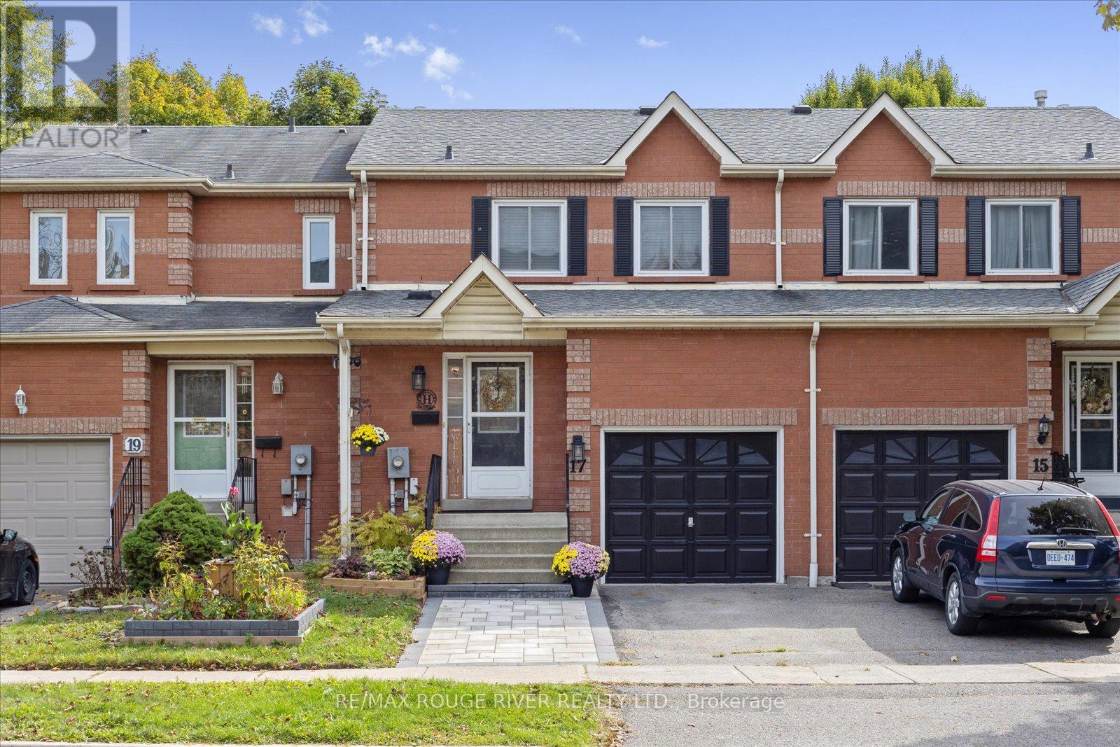 17 Wallace Dr, Whitby, ON L1N 9G9
