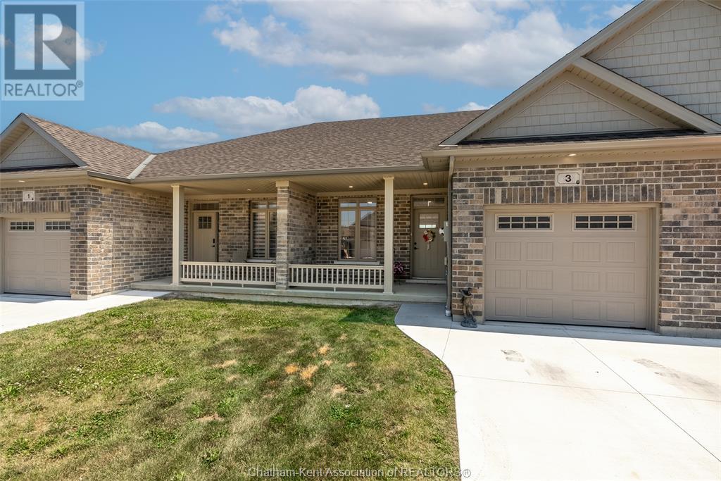 3 Jonathan St, Chatham-Kent, ON N7M 6M1