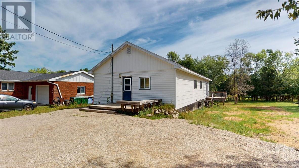 4 New St, Gore Bay, ON P0P 1H0