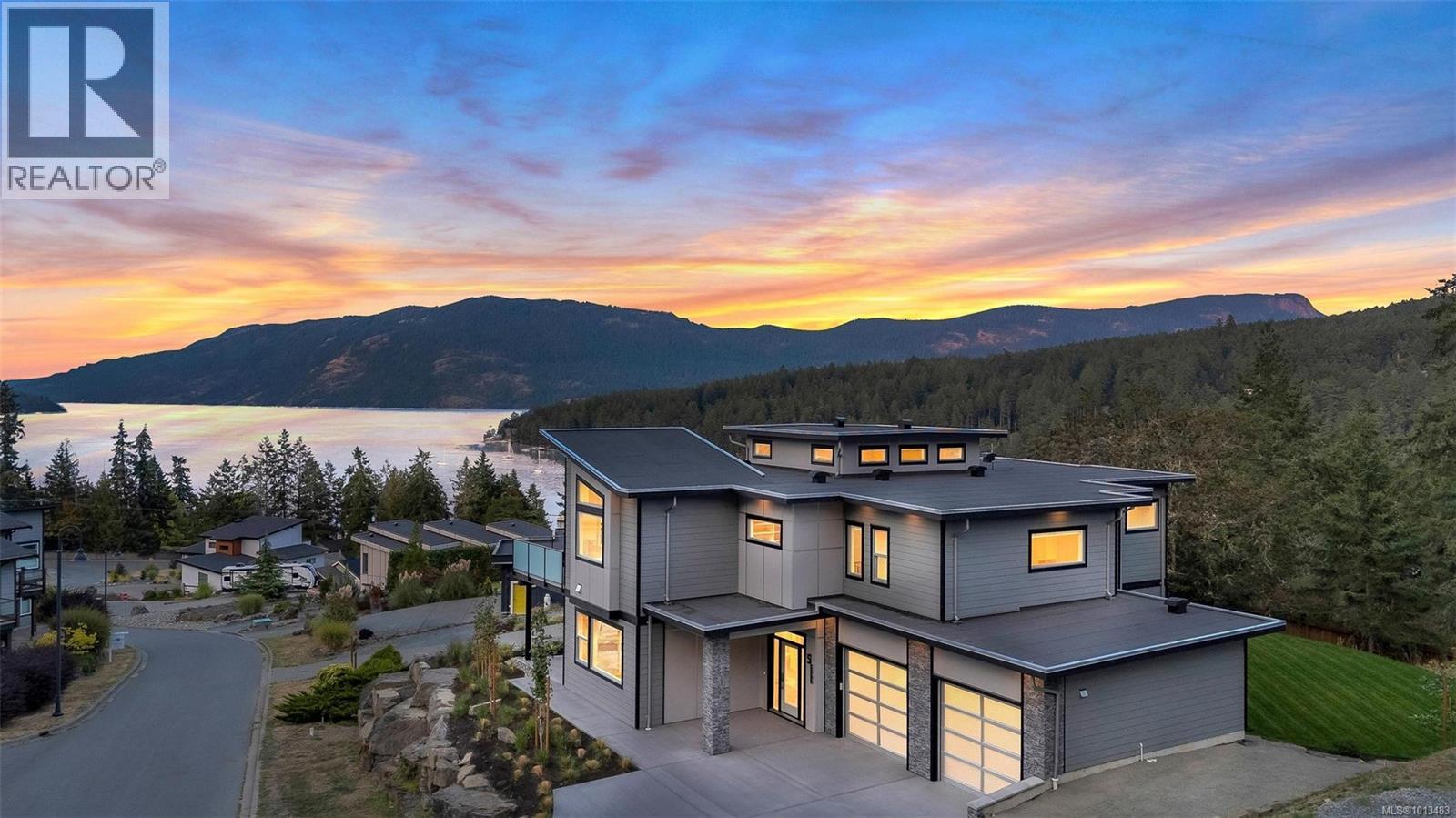 1060 Shore Pine Close Unit 5, Duncan, BC V9L 0C4