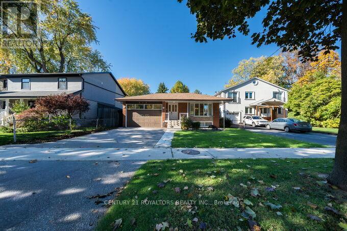 443 Atwater Ave, Mississauga, ON L5G 1T9