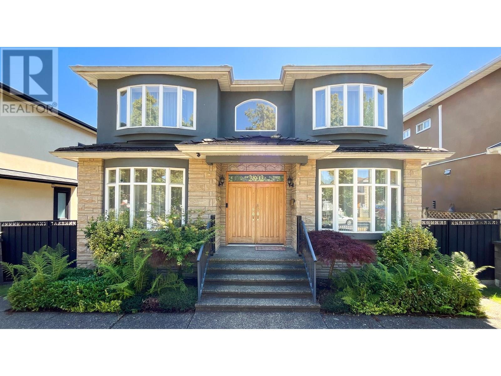 2802 E 45th Ave, Vancouver, BC V5R 3C4