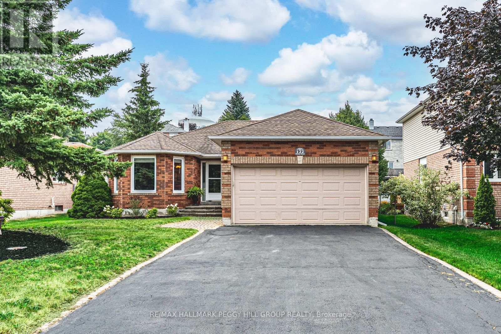 122 Fletcher St, Bradford West Gwillimbury, ON L3Z 2Y9