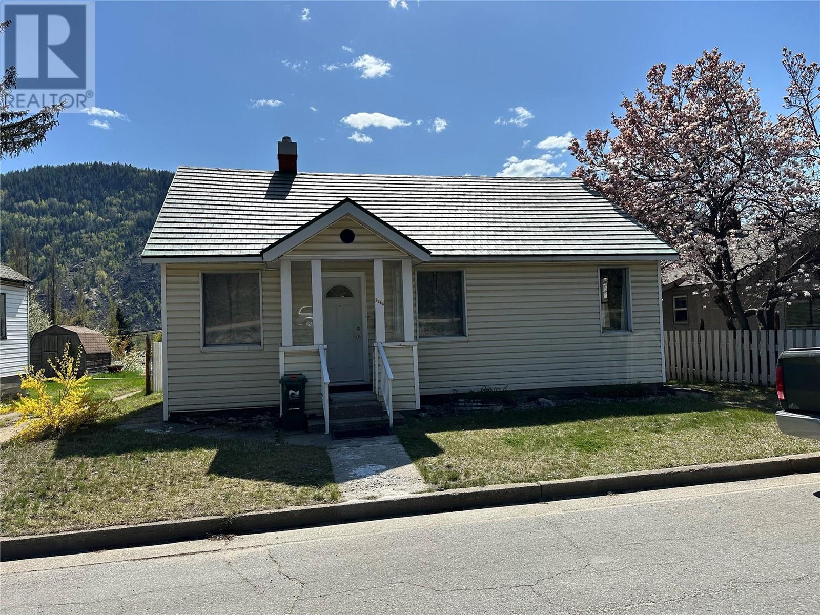 2264 Eighth Ave, Trail, BC V1R 3E3