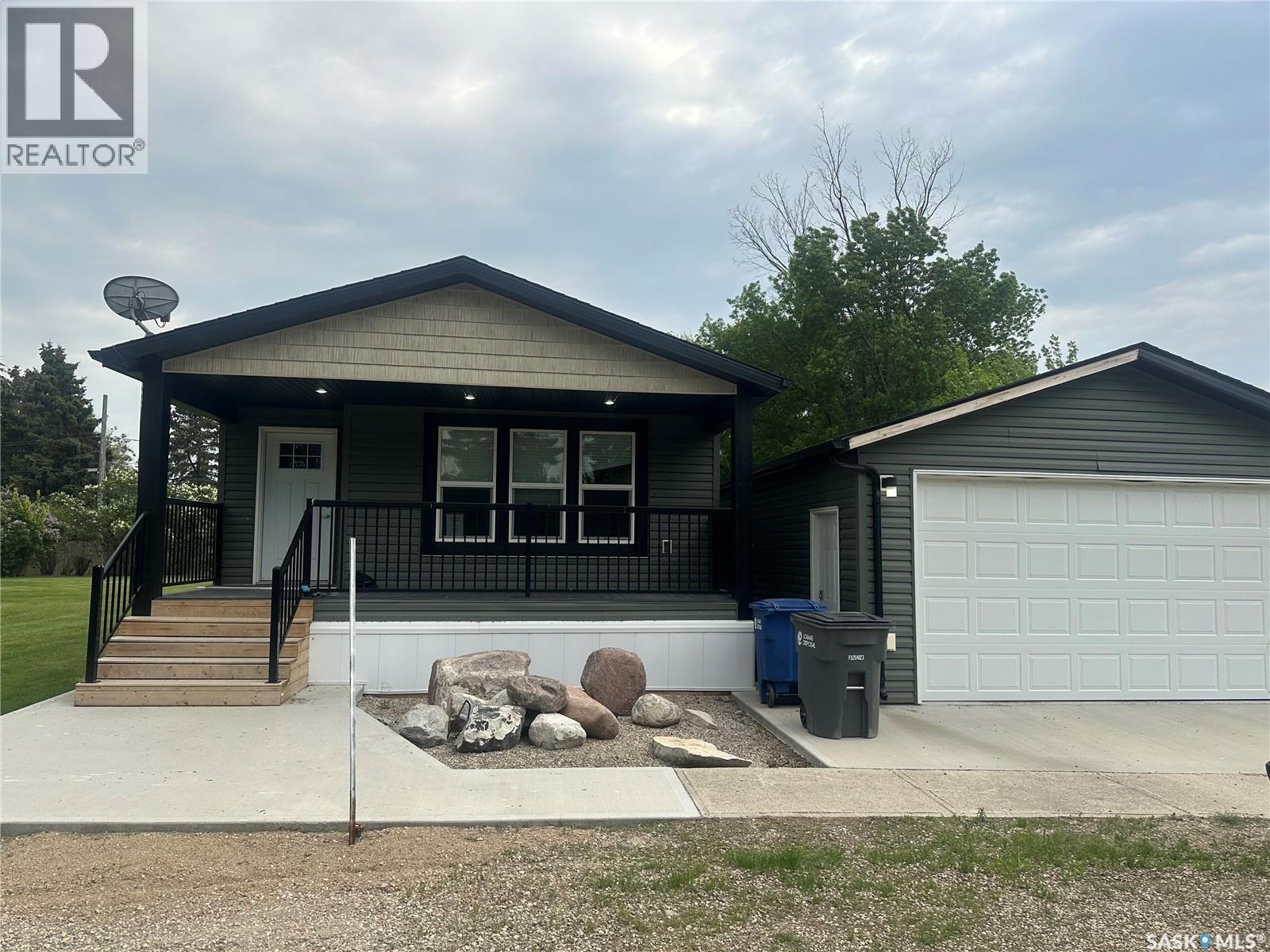 209 2nd Avenue, Kendal, SK S0G 2P0
