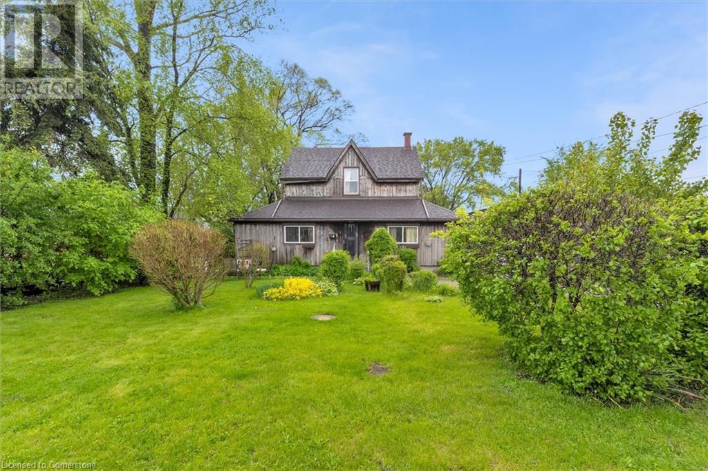 382 Beach Blvd, Hamilton, ON L8H 6W7