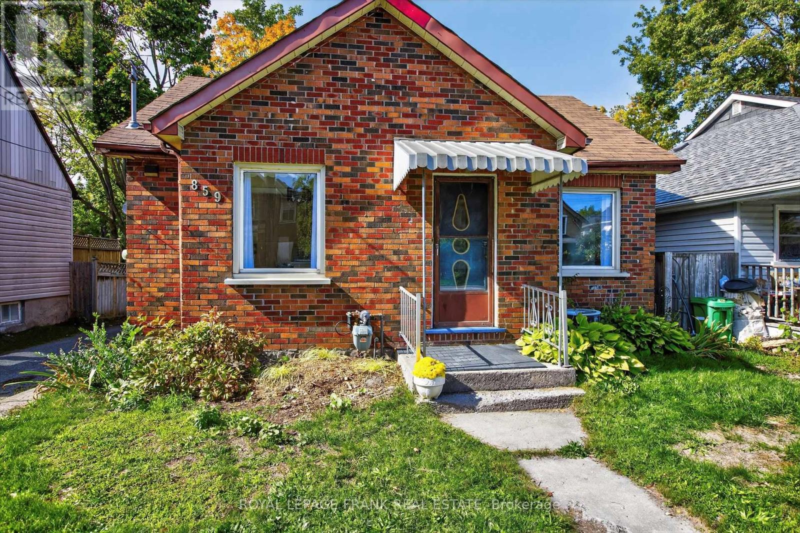 859 George St N Ward 5 St, Peterborough, ON K9H 3T6