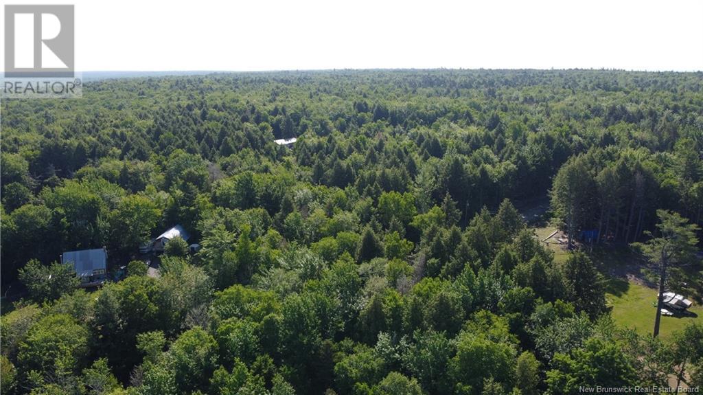 4 Indian Lake Rd, Lakeville Corner, NB E4B 1M1