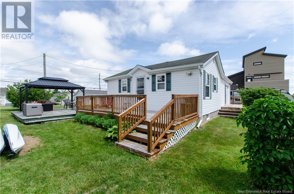 20 Lobster Ln, Grande-digue, NB E4R 4A7