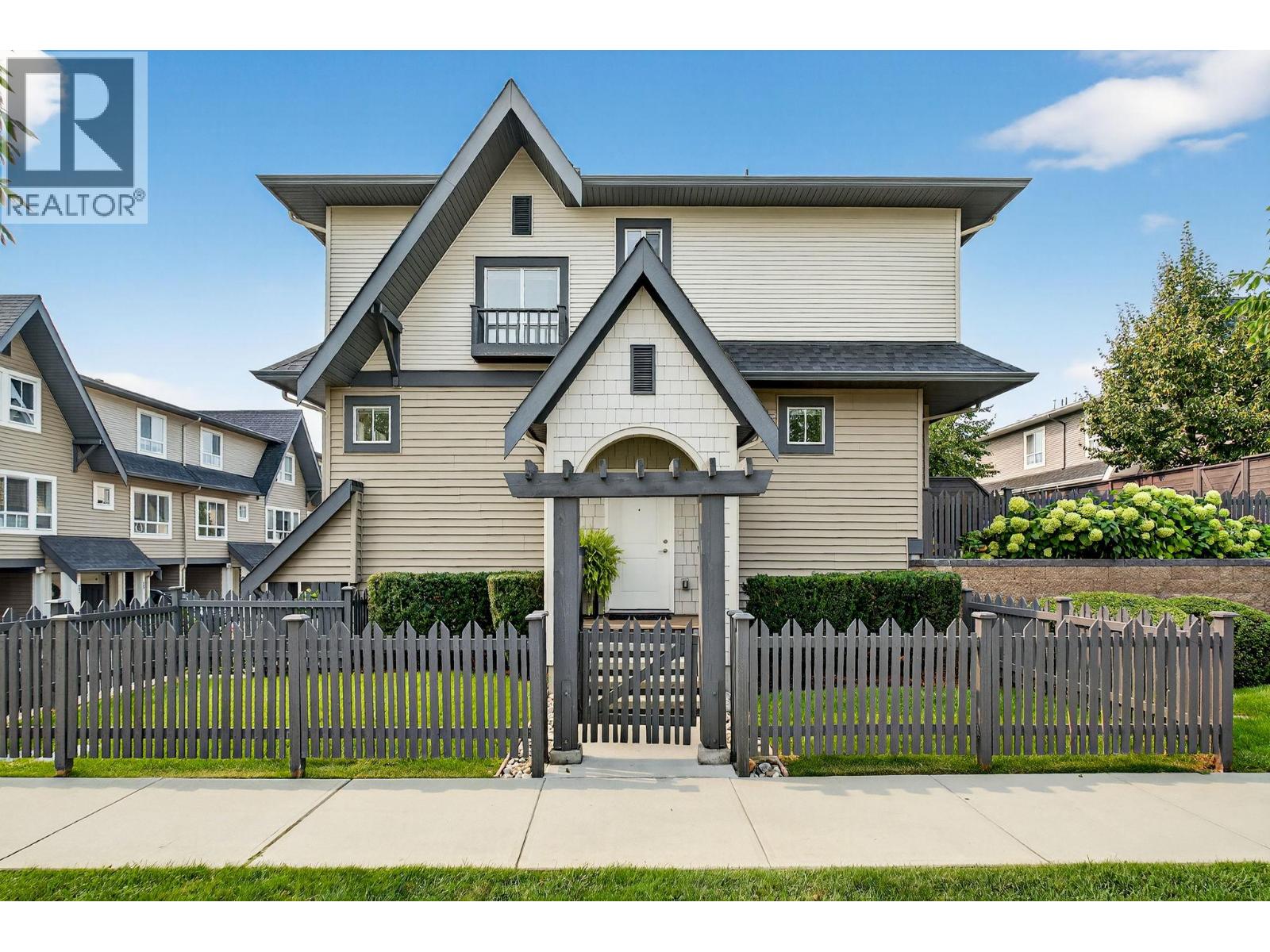 680 Old Meadows Road Unit 30, Kelowna, BC V1W 5L4