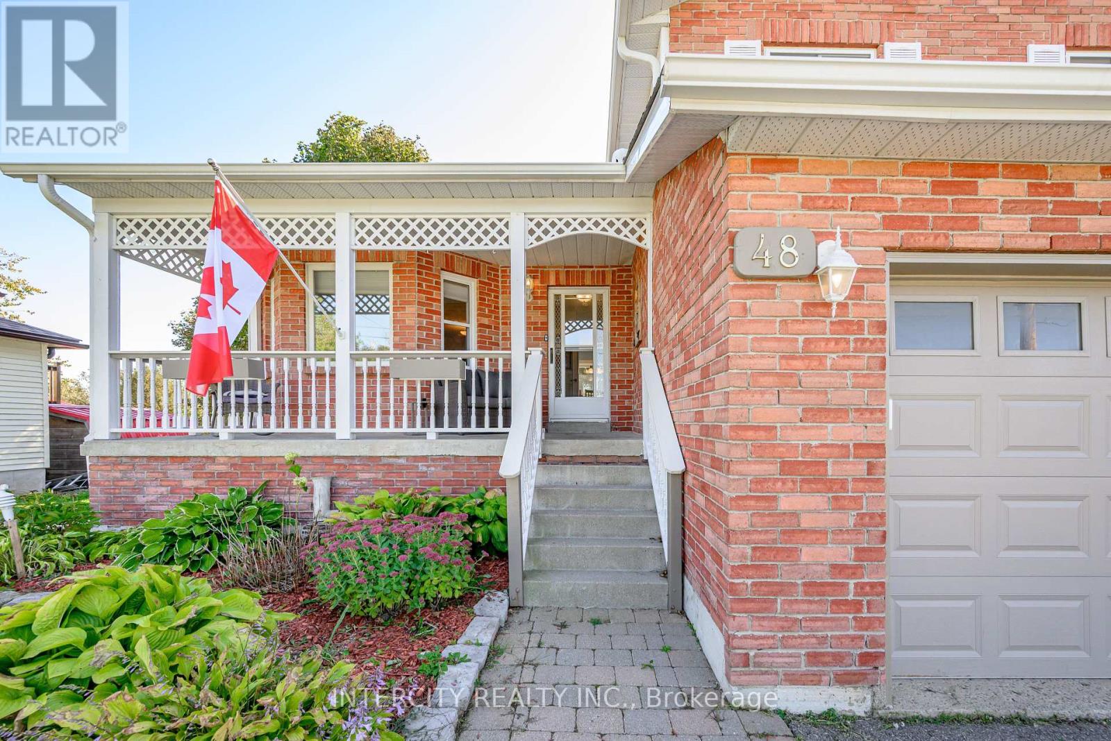 48 Champlain Blvd, Kawartha Lakes Lindsay, ON K9V 0J1