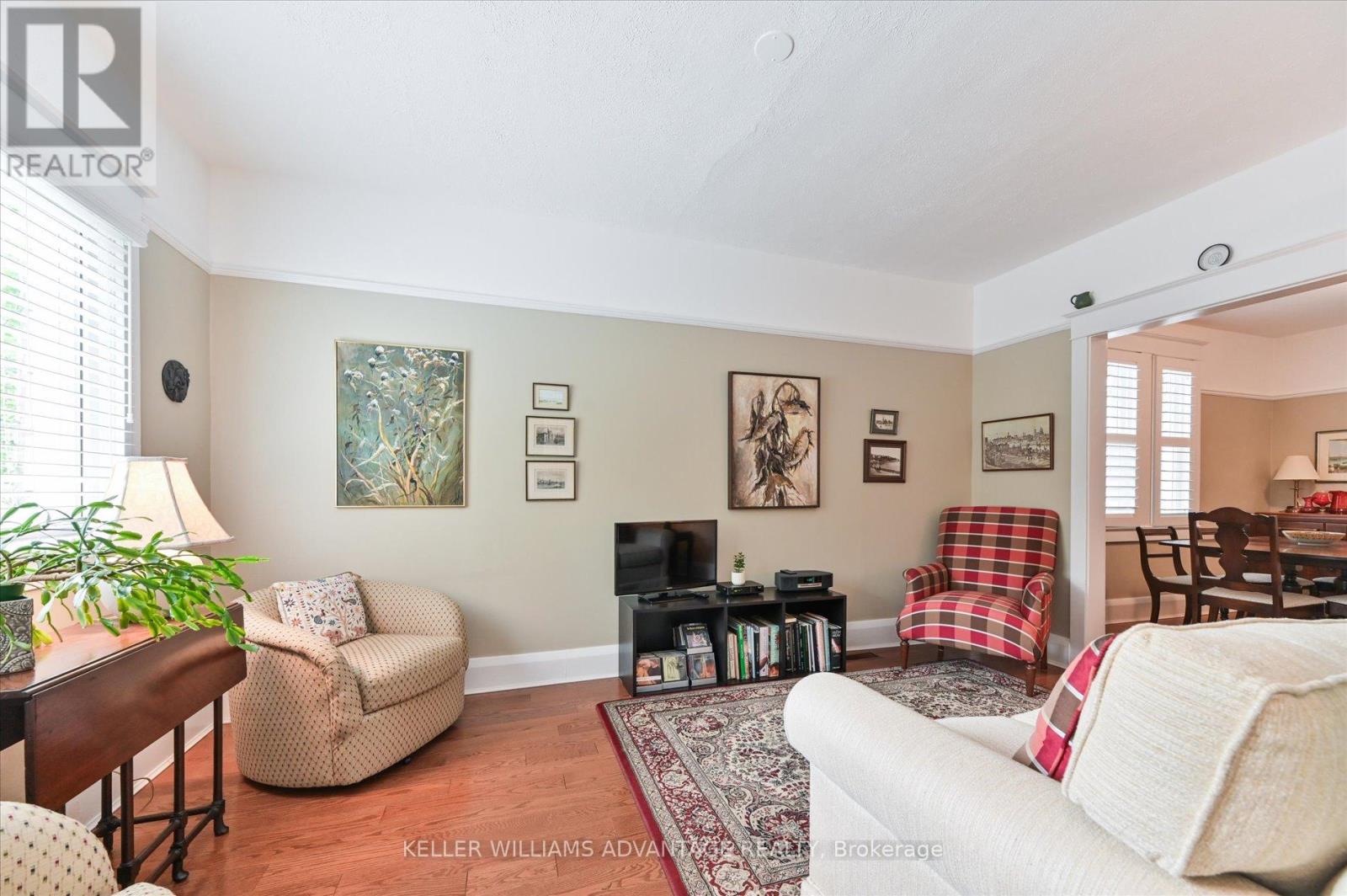 68 Keystone Ave, Toronto, ON M4C 1H4