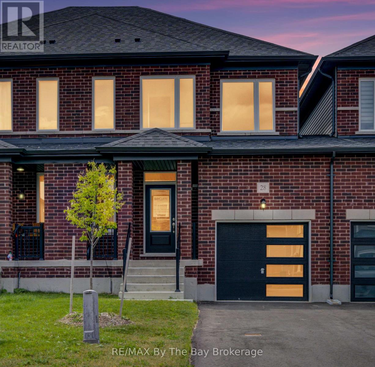 28 Autumn Dr, Wasaga Beach, ON L9Z 0K7