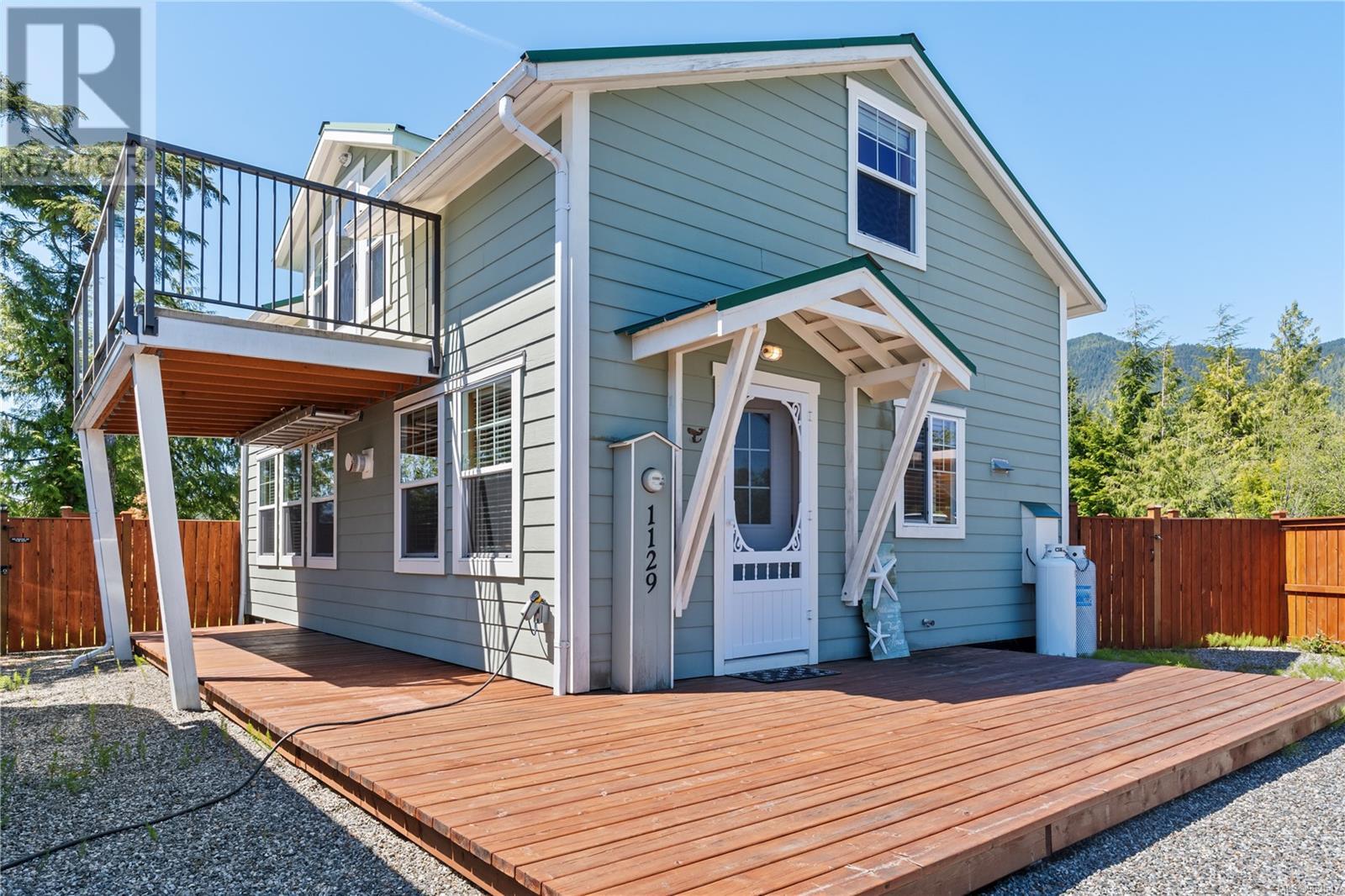1129 Fifth Ave, Ucluelet, BC V0R 3A0
