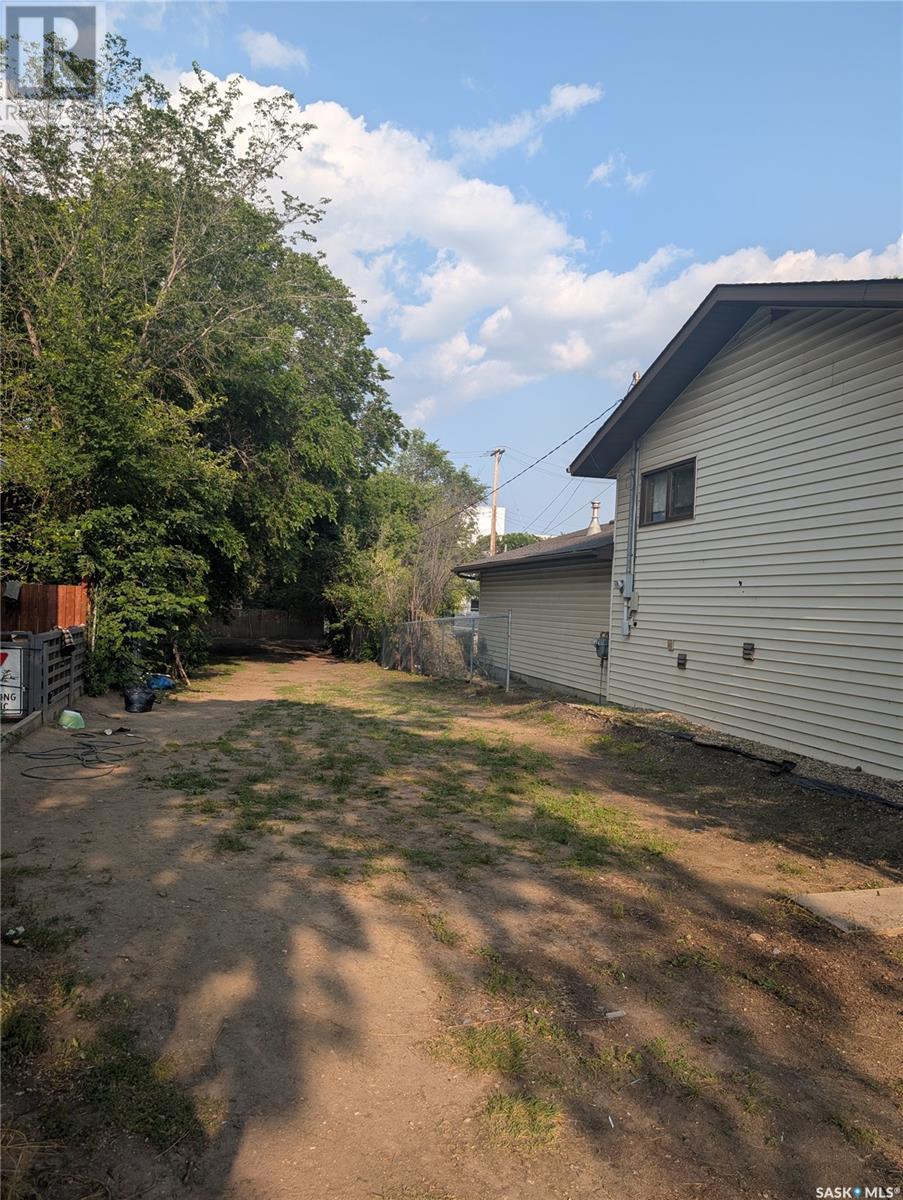 224 O Ave S, Saskatoon, SK S7M 2R7
