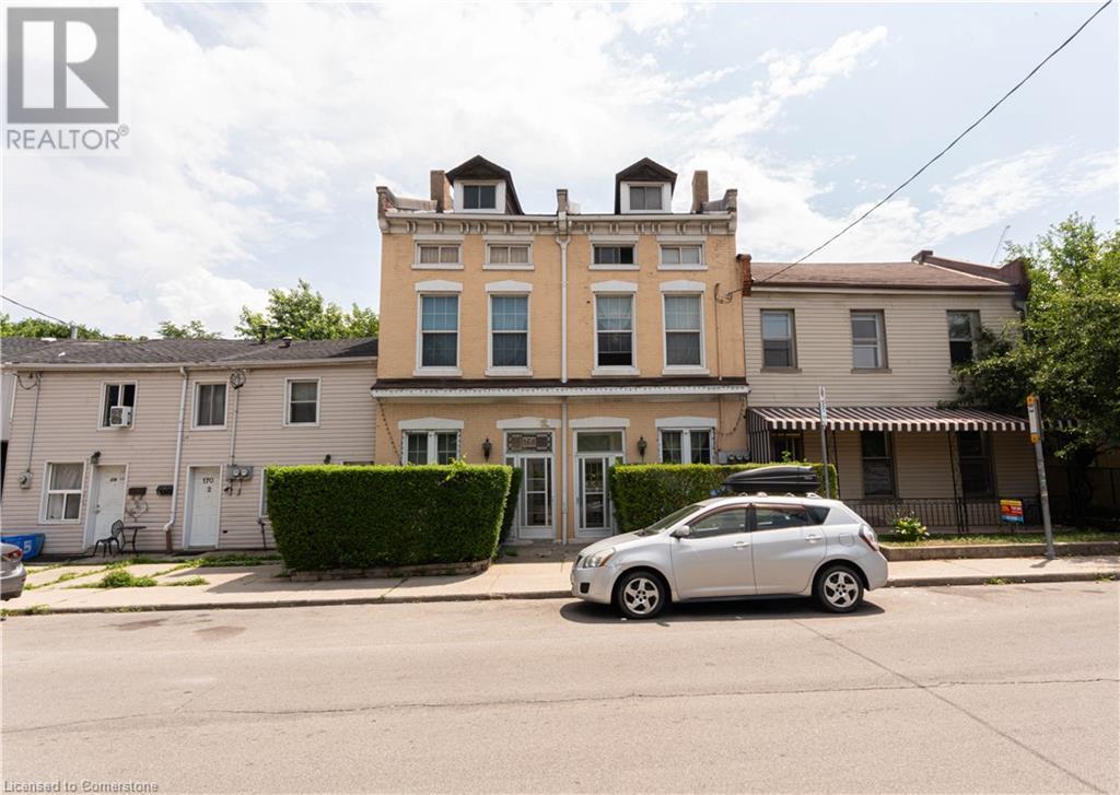 168 Macnab St N, Hamilton, ON L8R 2M4