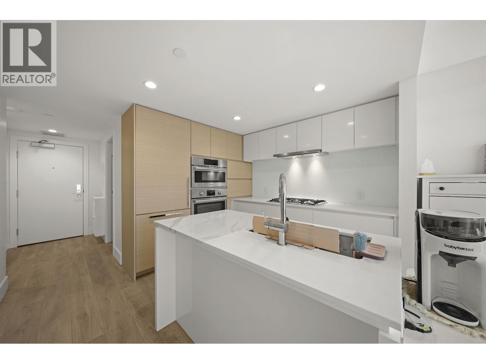 5508 Hollybridge Way Unit 608, Richmond, BC V7C 0C7