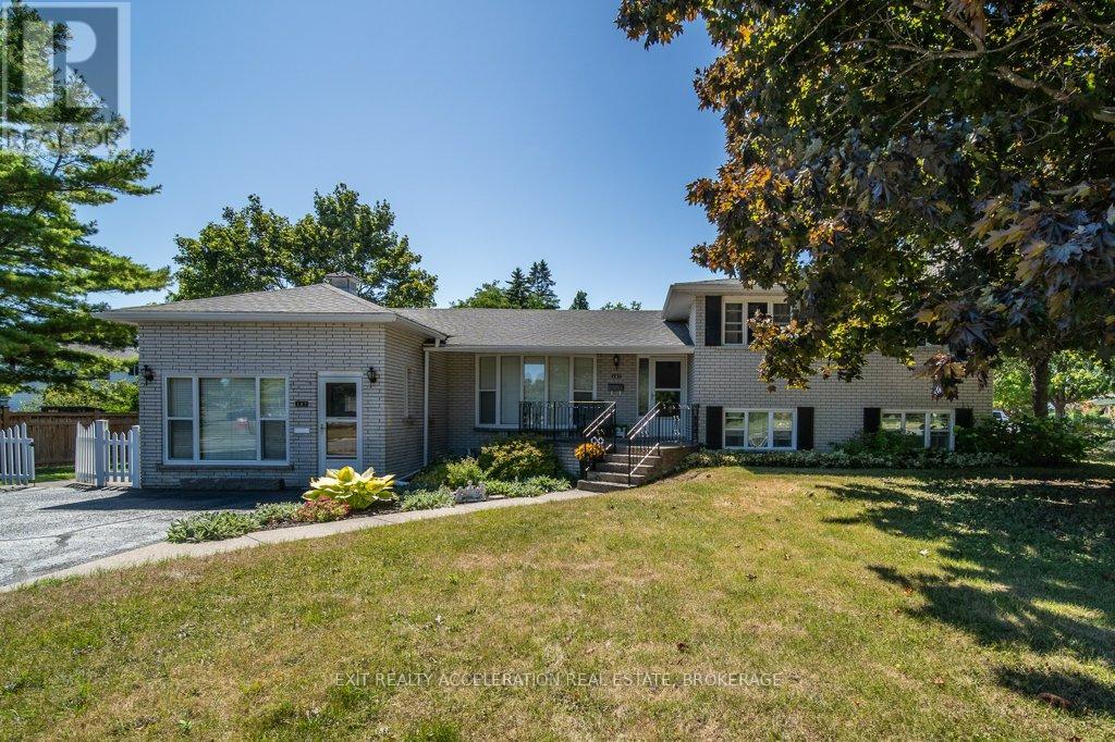 187 Welborne Ave, Kingston, ON K7M 4G4