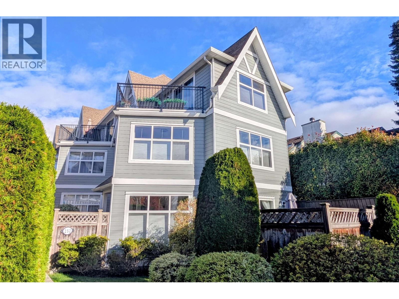 252 W 13th Street Unit 1, North Vancouver, BC V7M 1N7