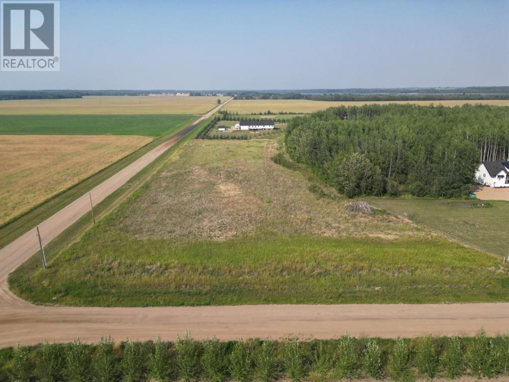 102 Pinnacle Way, La Crete, AB T0H 2H0