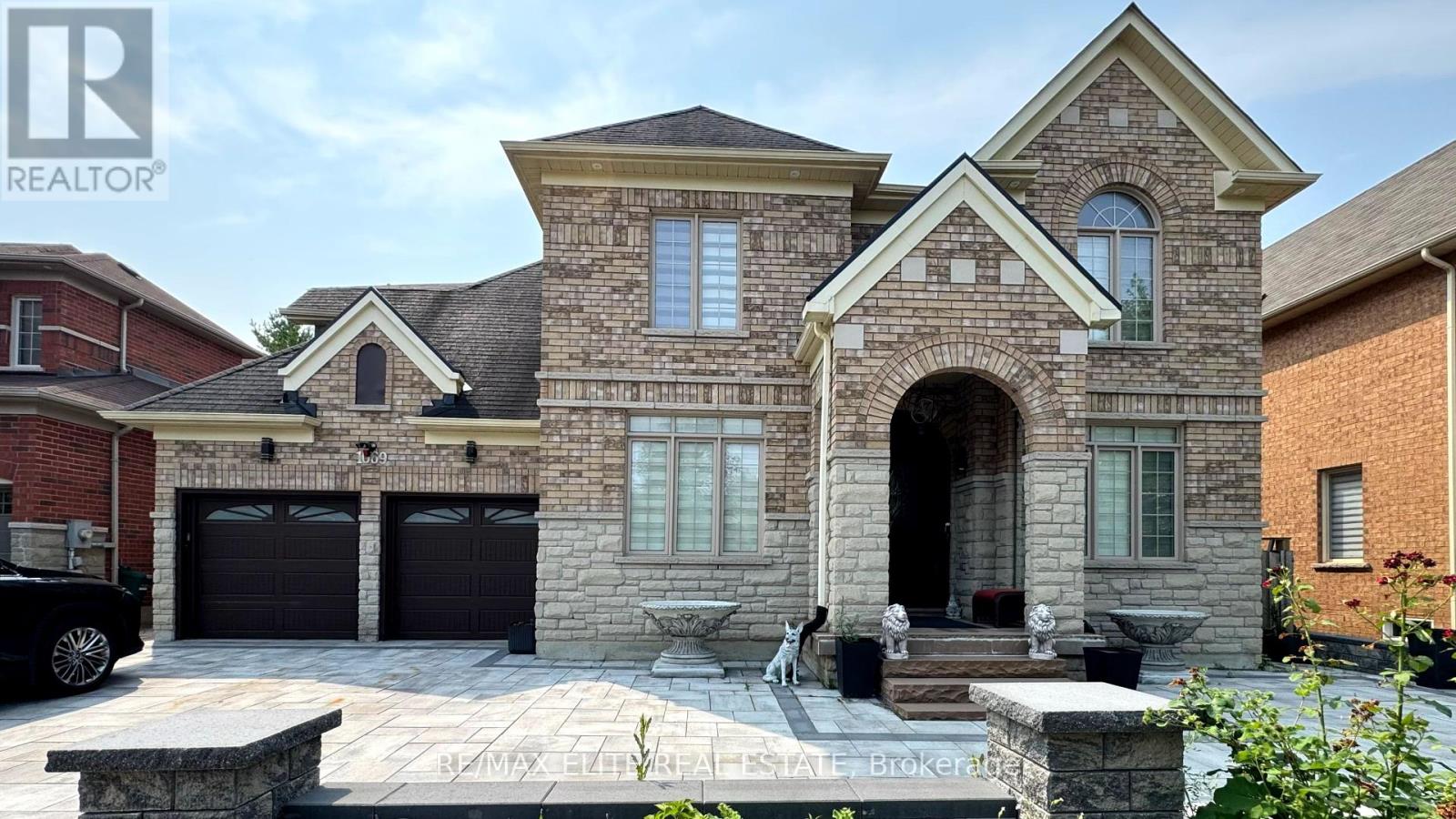 1069 Nellie Little Cres, Newmarket, ON L3X 3E3