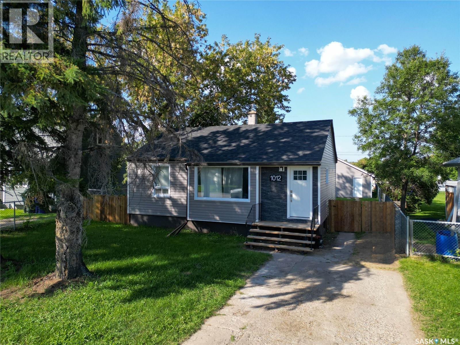 1012 4 Street East, Prince Albert, SK S6V 0K9