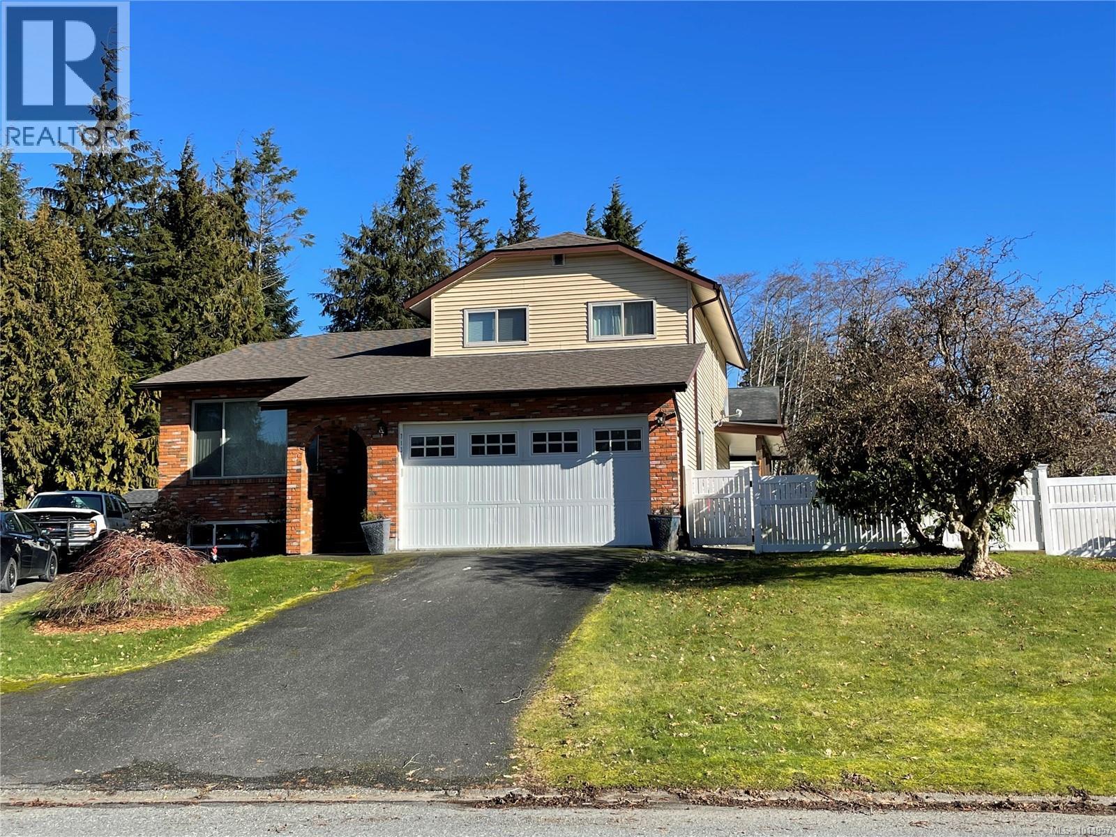 7130 Highland Dr, Port Hardy, BC V0N 2P0