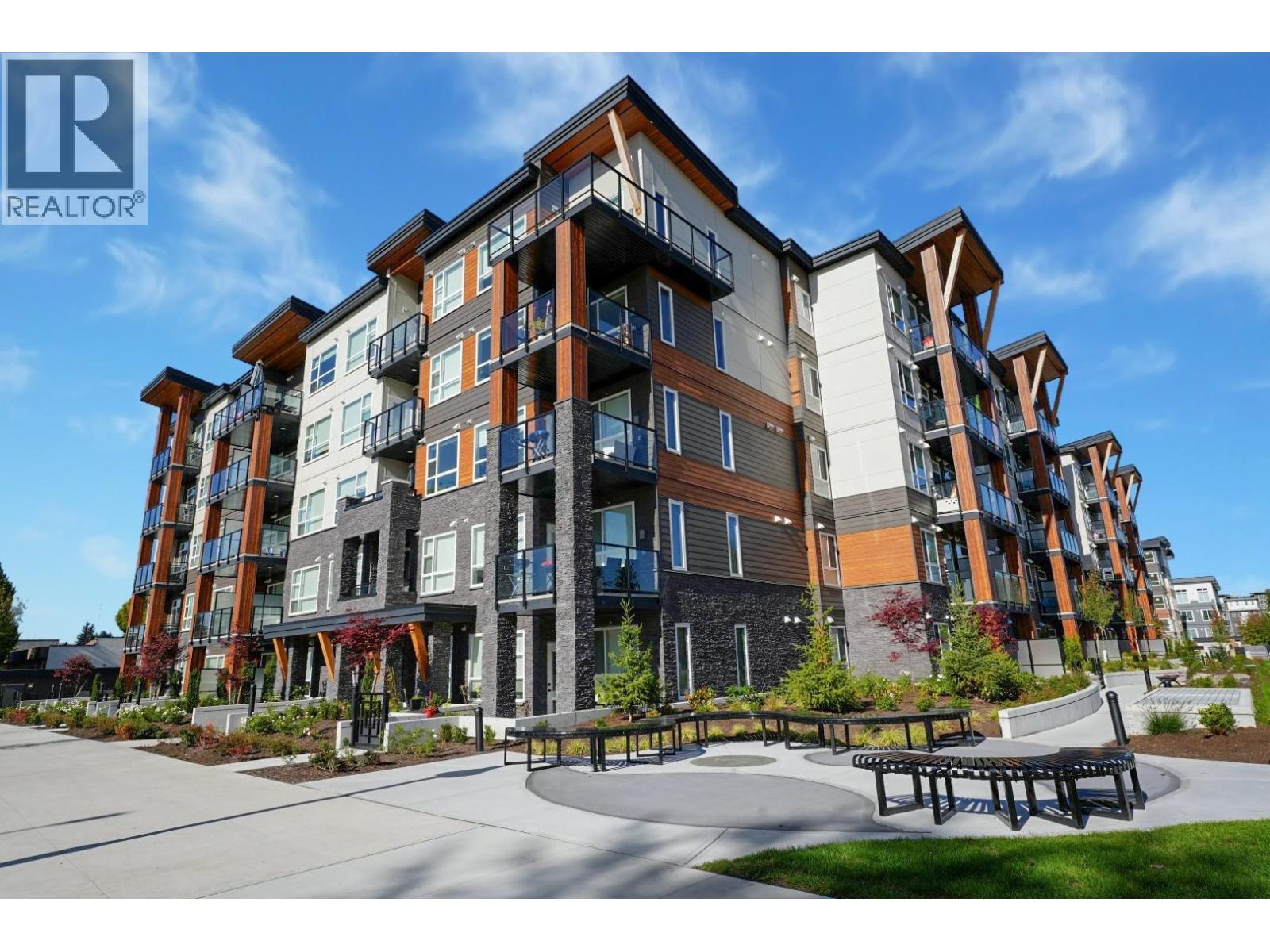 12143 223 Street Unit 114, Maple Ridge, BC V2X 5Y6