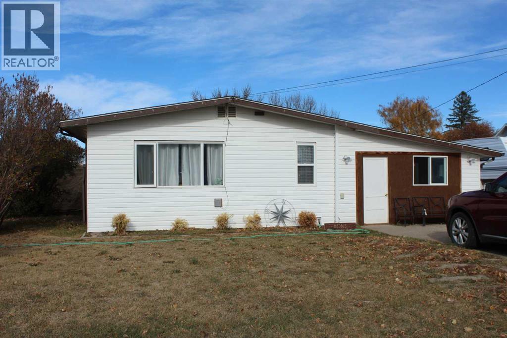 139 W 100 S, Raymond, AB T0K 2S0