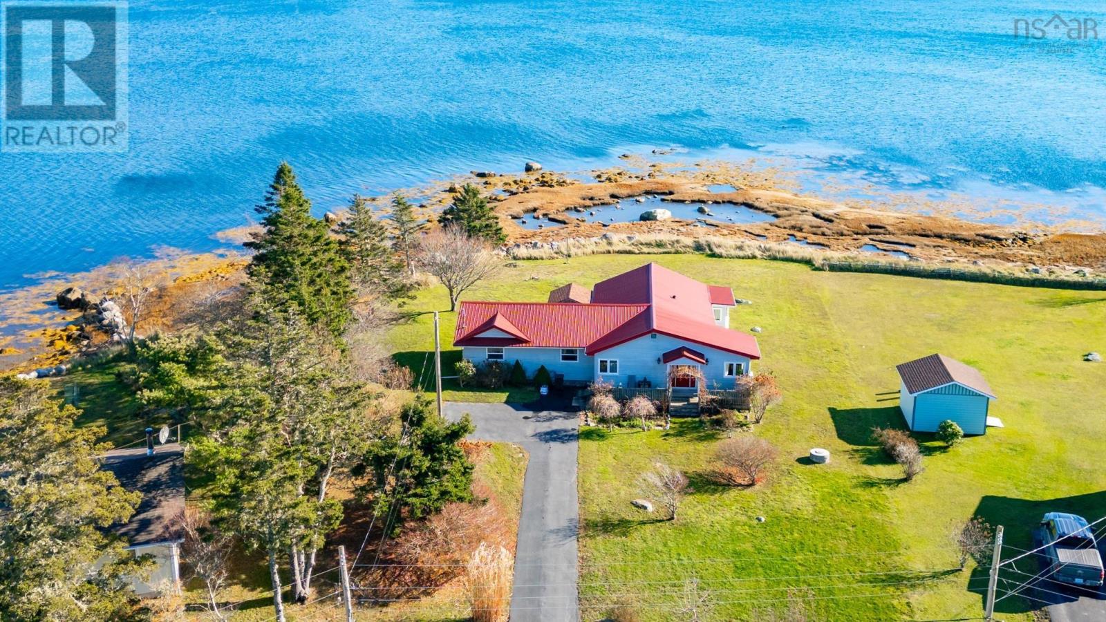 119 Island View Dr, Brass Hill, NS B0W 1G0
