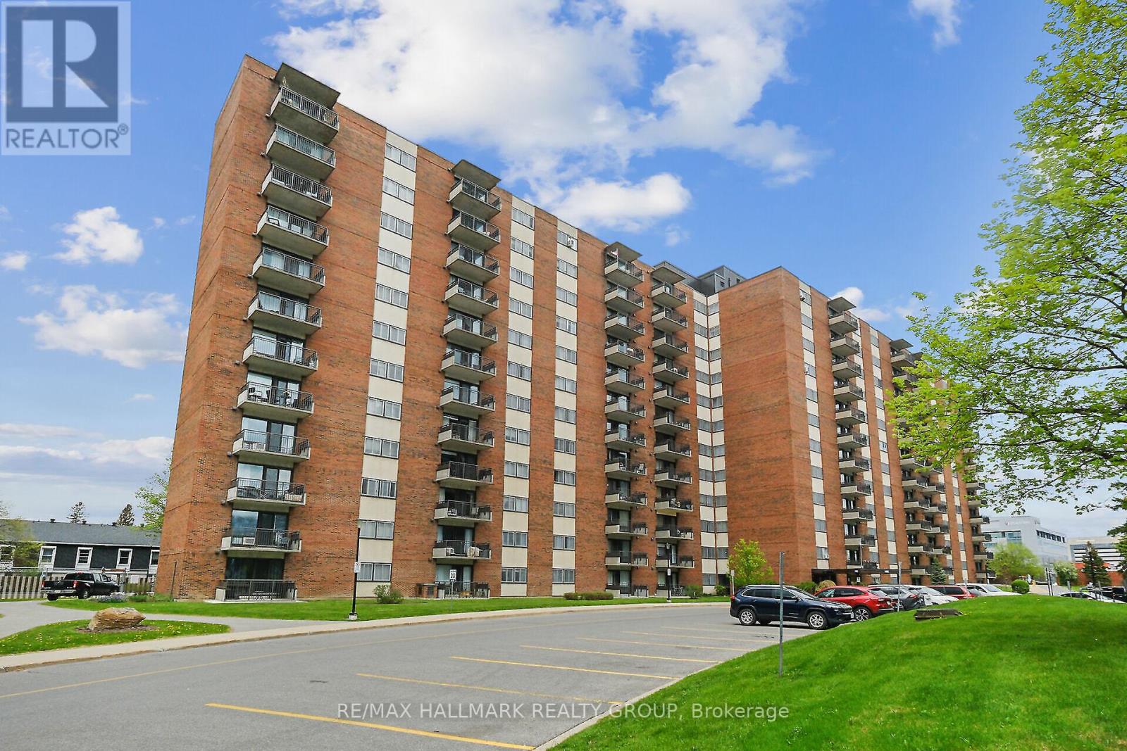 903 1485 Baseline Rd, Ottawa, ON K2C 3L8