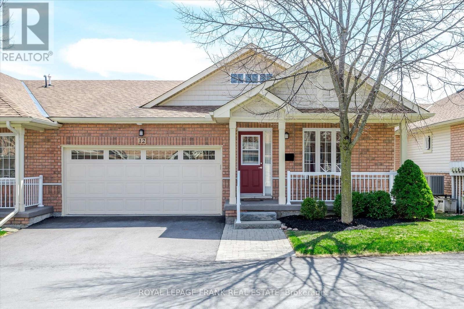877 Wentworth St Ward 1 St, Peterborough, ON K9J 8R7