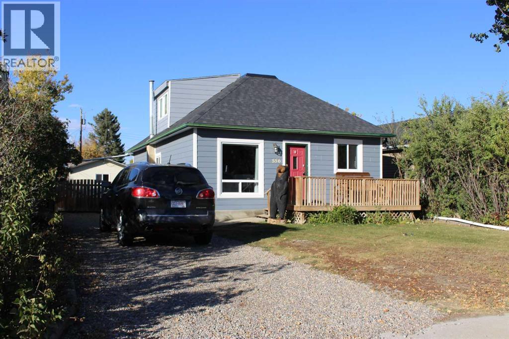 556 Rogers Ave, Picture Butte, AB T0K 1V0