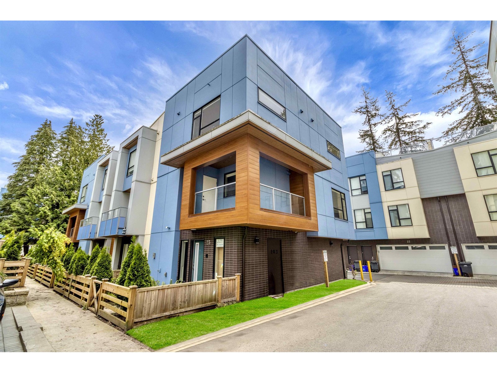 5858 132 Street Unit 23, Surrey, BC V3X 1N1