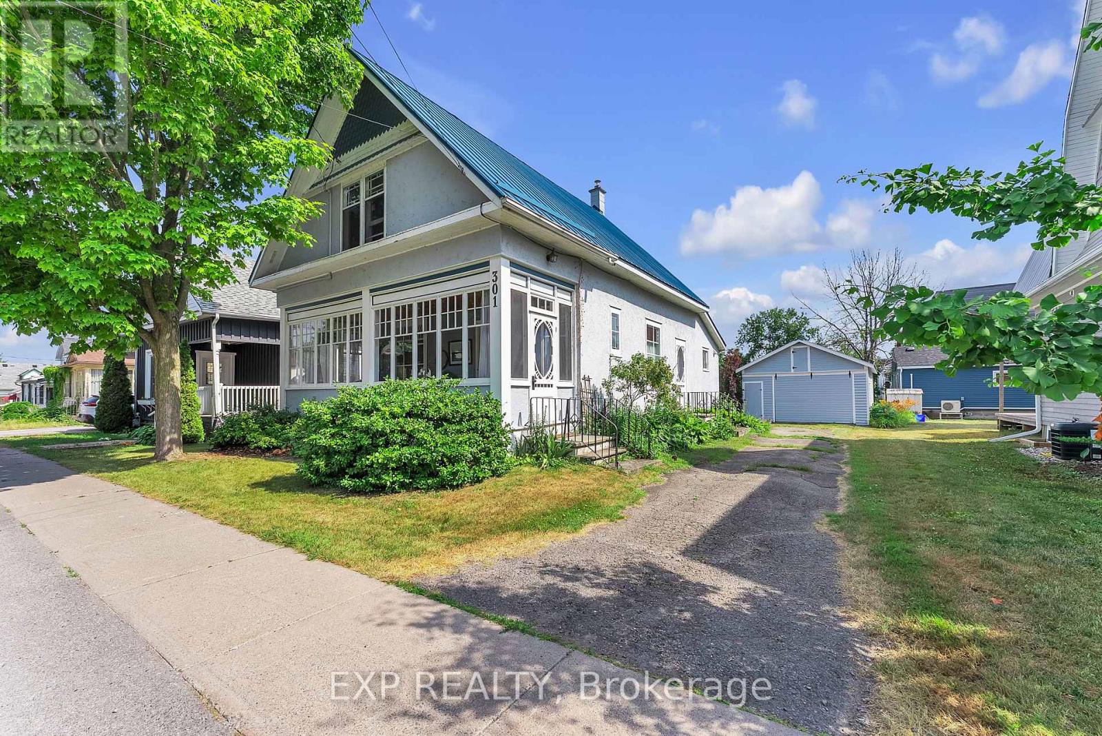 301 Noxon Ave, Prince Edward County Wellington Ward, ON K0K 3L0