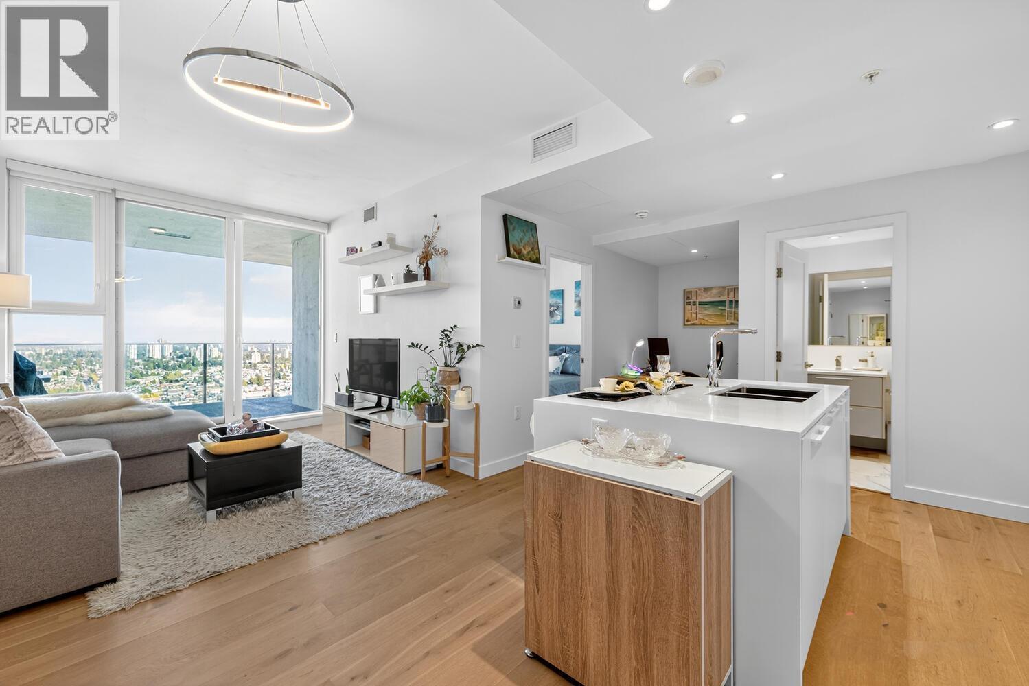 6699 Dunblane Avenue Unit 3604, Burnaby, BC V5H 0J8