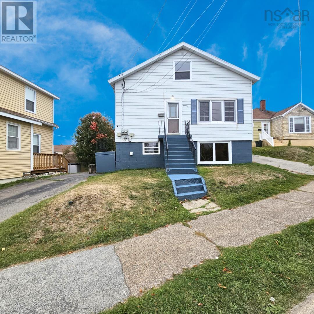 97 Fisher St, Sydney, NS B1N 1R2