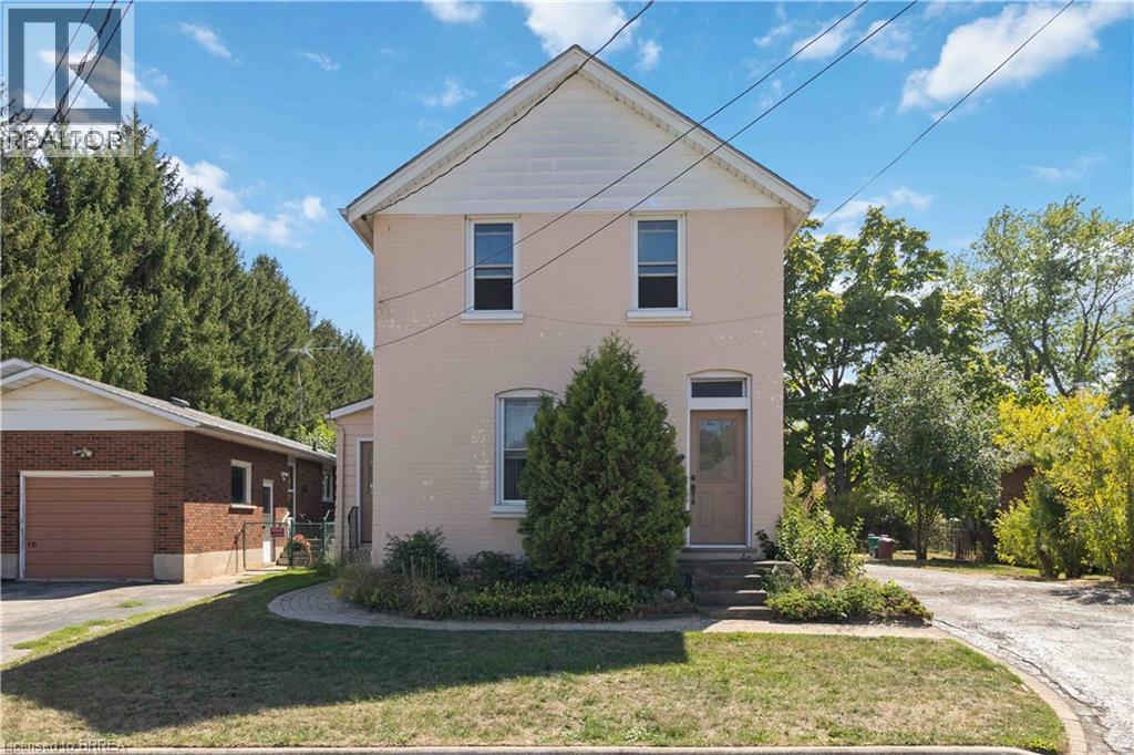50 Graham Ave, Brantford, ON N3T 1C5